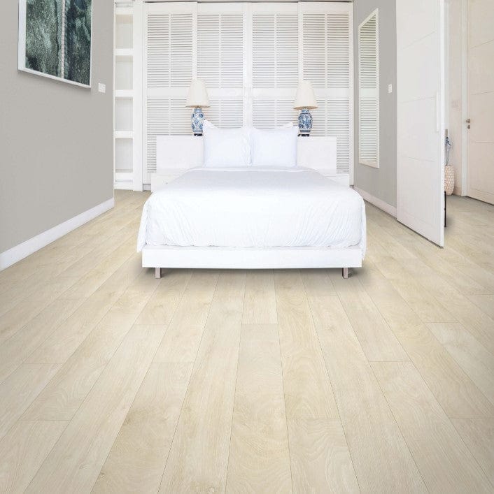 Laminate Mohawk - RevWood Plus - Cypresta - Pumice Oak - Premium Laminate Flooring Mohawk