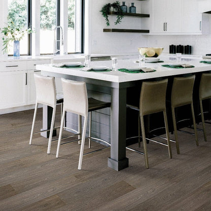 Laminate Mohawk - RevWood Plus - Hampton Villa - Anchor Oak - Laminate Mohawk