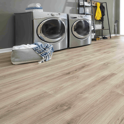 Laminate Mohawk - RevWood Premier - Ivey Gates - Polished Grey Oak - Laminate Flooring Mohawk